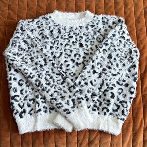 Mi Ami Women's Animal Print Sweater Black White Fuzzy Eyelash
